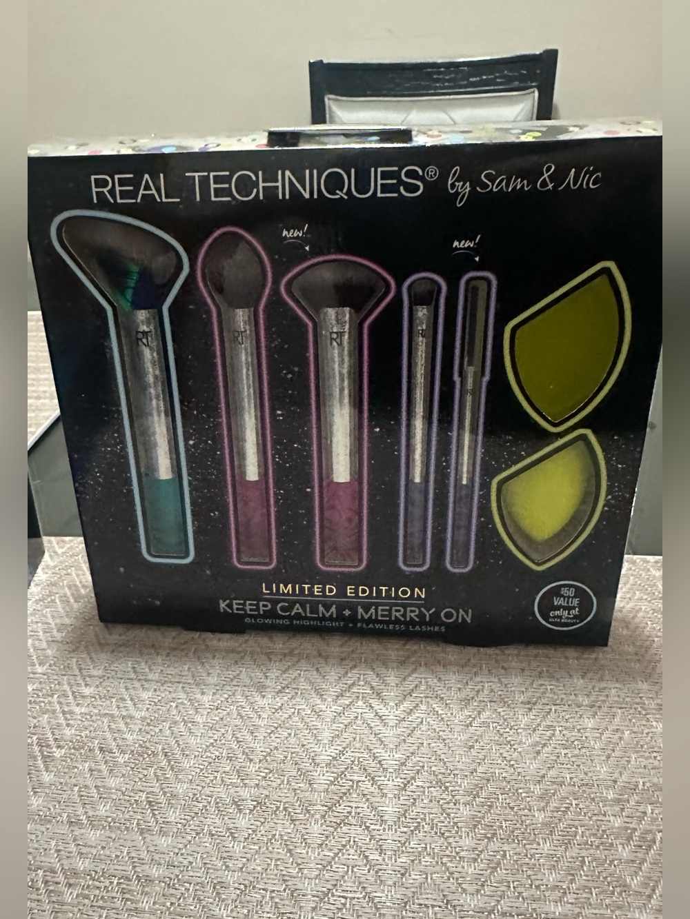Light & Highlight Makeup Brush Set- Black Packaging